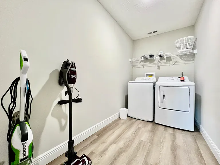 121 Southwind Blvd — Photo 11
