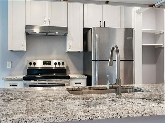 3rd image of 1703 Coronado Hills Dr APT 102