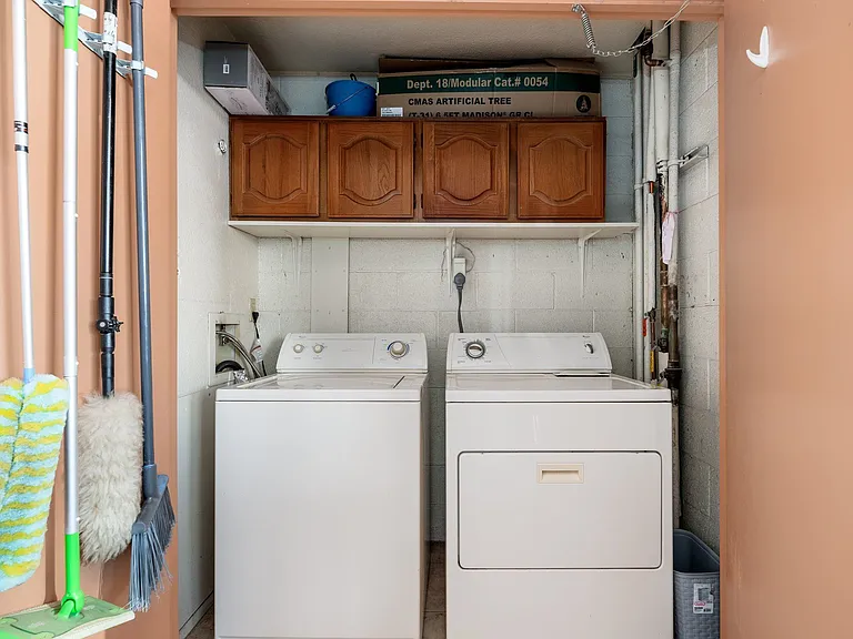 12212 N Paradise Village Pkwy S #1 — Photo 5