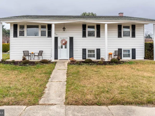 904 Pleasantville Dr, Glen Burnie, MD 21061