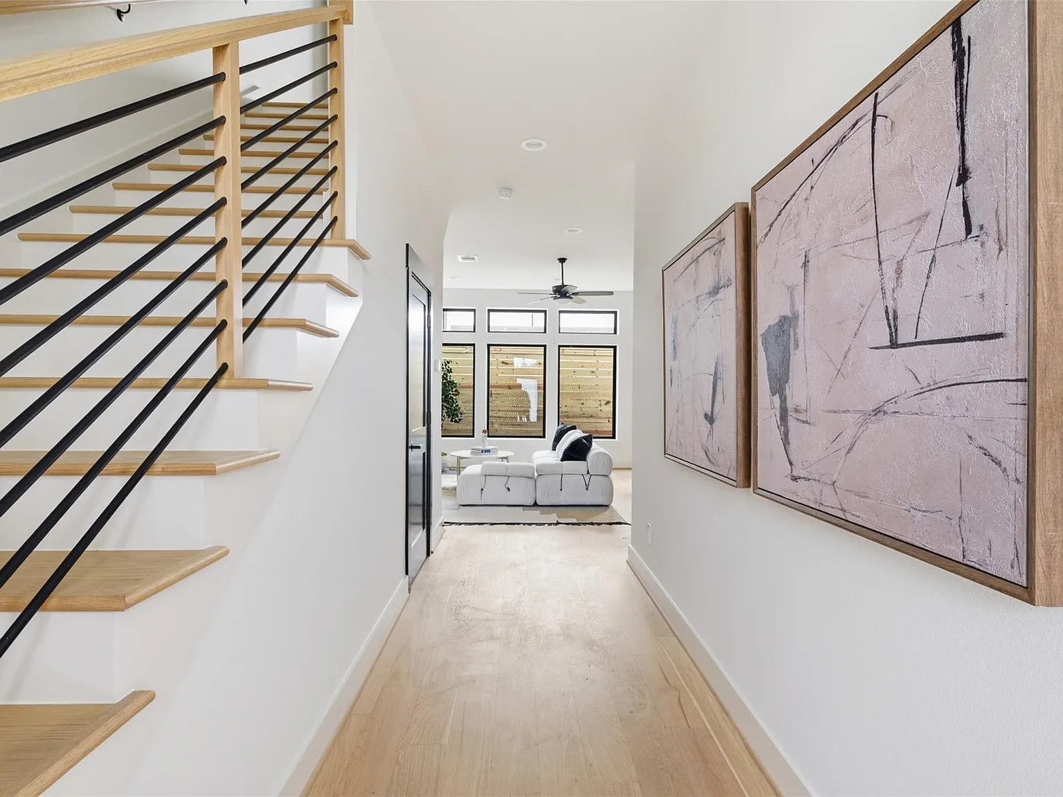 4605 Harrisburg Blvd — Photo 3