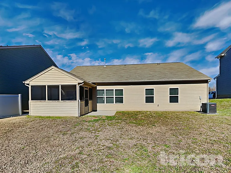 2005 Red Leaf Ct — Photo 15