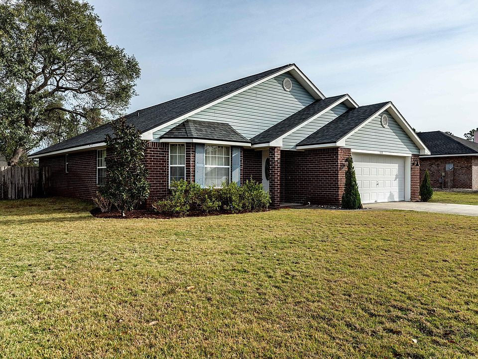 1st image of 5335 Vivera Ln