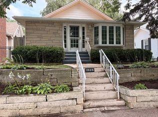 2925 Grand Ave, Davenport, IA 52803