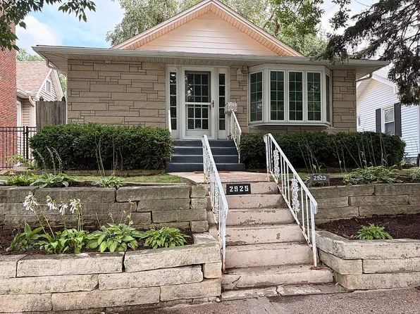 2925 Grand Ave, Davenport, IA 52803