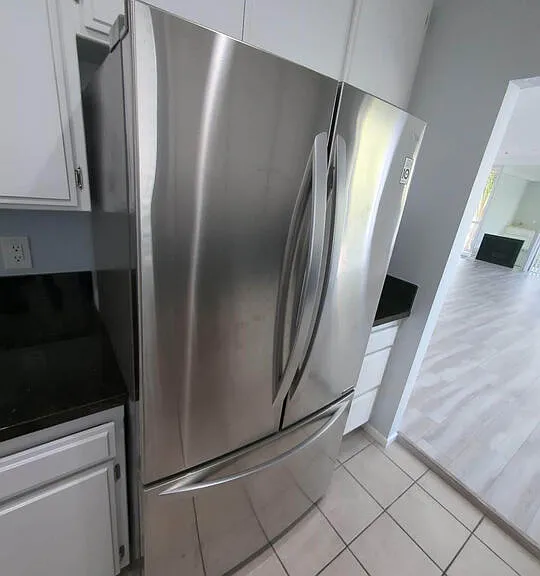 1844 Thayer Ave #102 — Photo 12