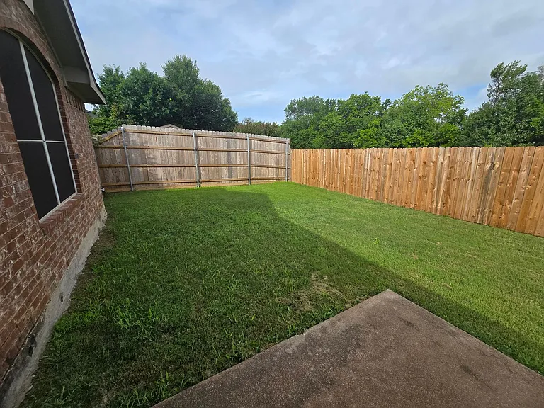 2816 Oakdale Dr — Photo 23