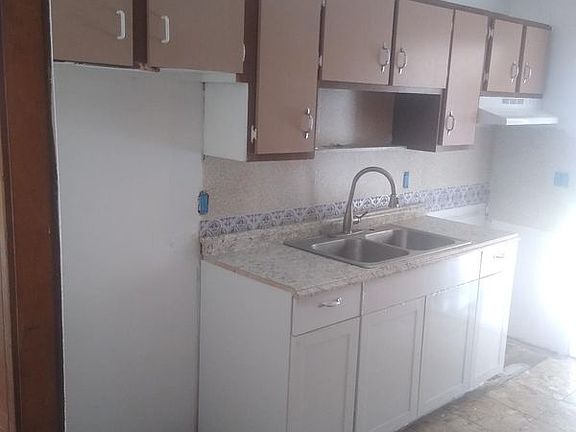 2nd image of 1406 34th Ave #14