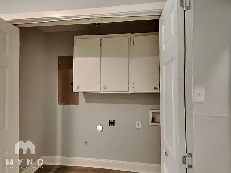 904 Redbud St — Photo 22