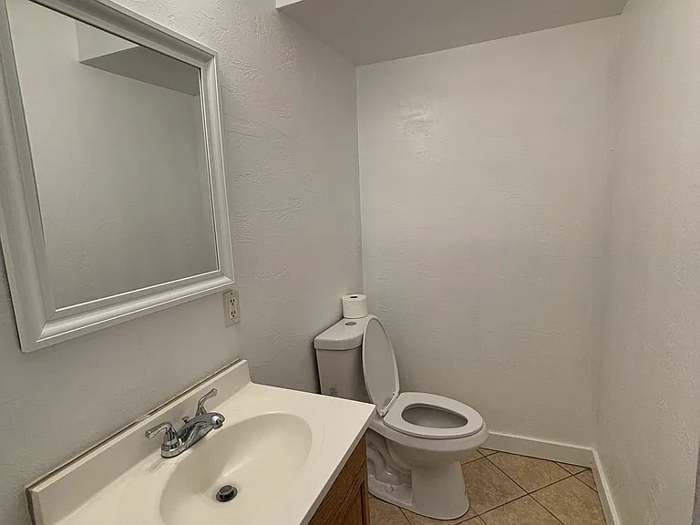 2020 W 9th Pl — Photo 2