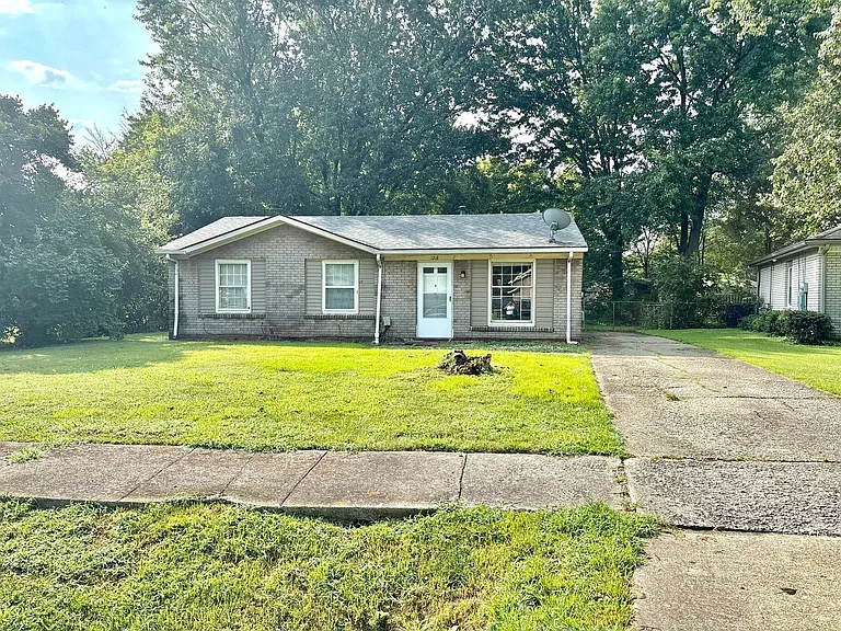 1218 Burnwick Ct — Photo 1