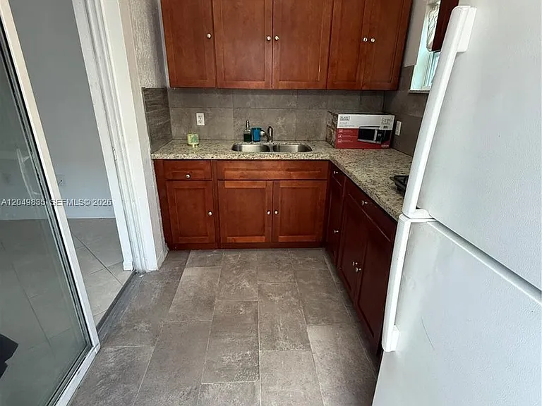 22581 SW 103rd Ct — Photo 6
