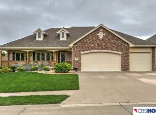19650 Mason St, Elkhorn, NE 68022