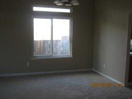 5th image of 865 Bay Heights Ct