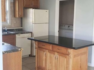 5776 Leete Rd, Lockport, NY 14094