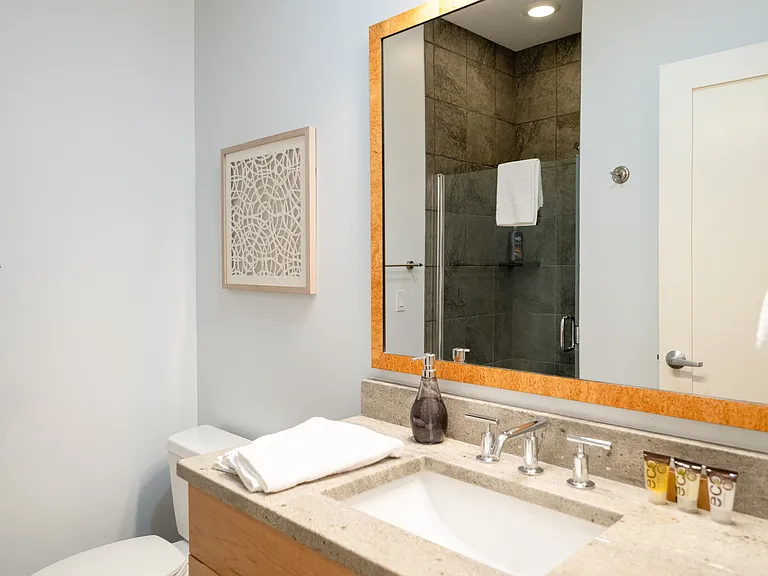 917 W Savidge St #27 — Photo 18