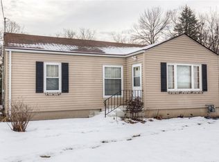 2215 51st St, Des Moines, IA 50310