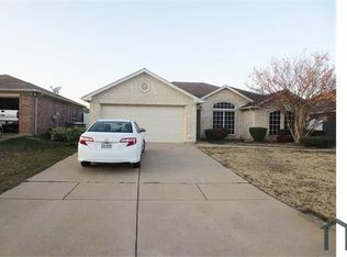 11 Bahama Ct, Mansfield, TX 76063