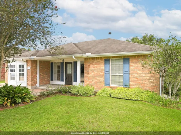 121 Rosedown Dr, Thibodaux, LA 70301