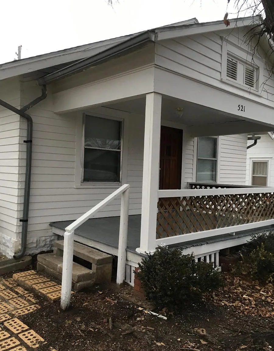 2 bed, 950 sqft, $1,050 — Photo 4