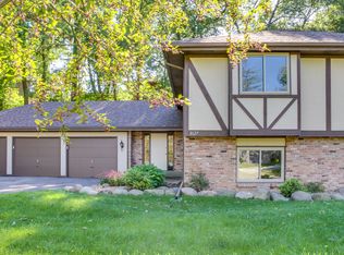 8127 Lower 129th Ct, Apple Valley, MN 55124
