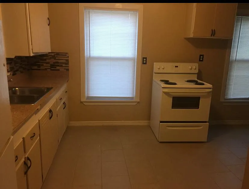 2 bed, 911 sqft, $1,150 — Photo 3