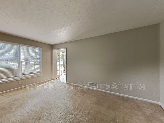 2nd image of 3999 Valley Park Dr SW