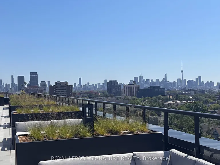 1660 Bloor St W #612 — Photo 17
