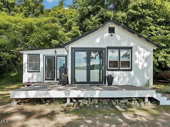2nd image of 120 Ferry Road