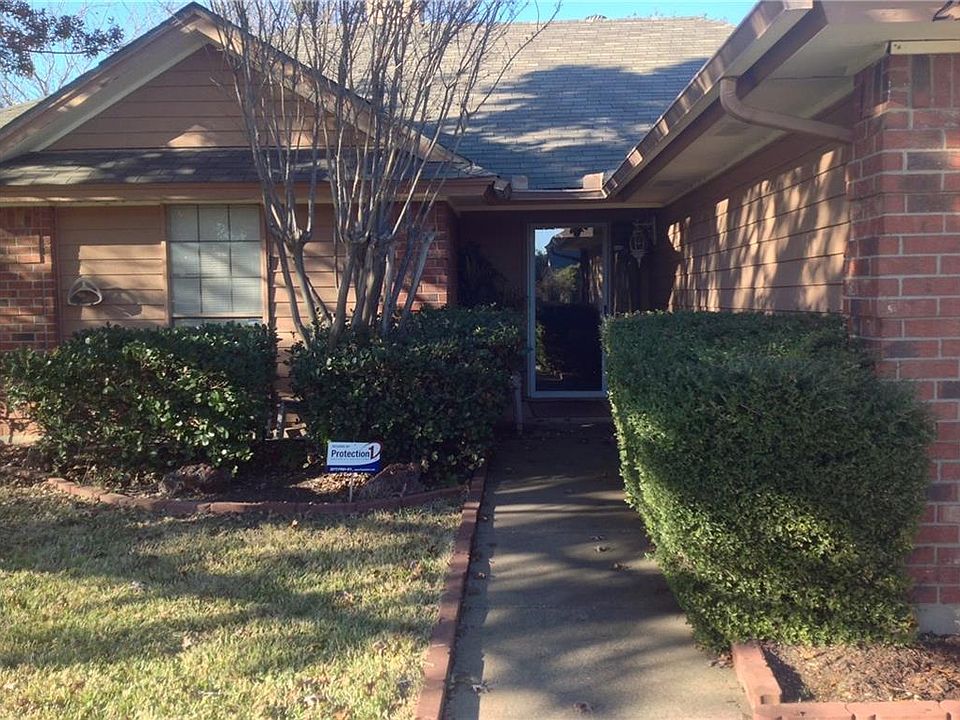 2nd image of 2526 Channing Dr
