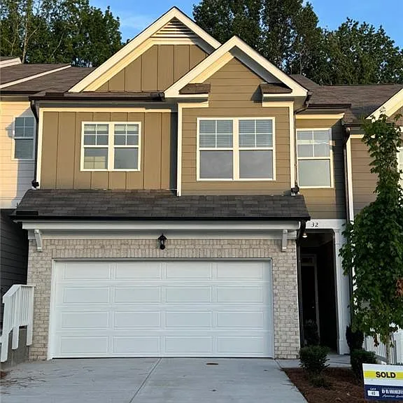 35 Berryville Dr — Photo 2
