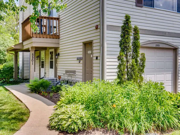 5501 Barclay Ct, Clarendon Hills, IL 60514