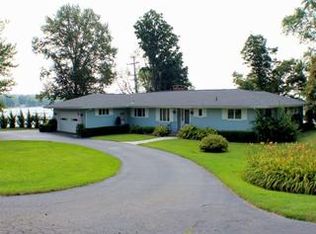 5985 Tinkertown Dr, Dewittville, NY 14728