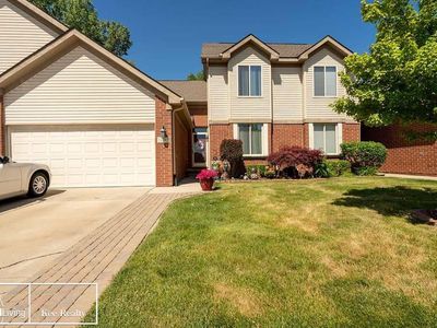 32167 Heavenly Ct, Warren, MI, 48092