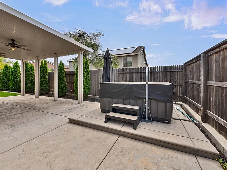 200 Moisant Ct — Photo 6