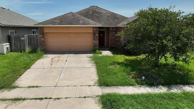 1st image of 2626 Las Brisas St