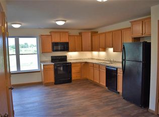 3310 Boulder Ridge Dr, Champaign, IL 61822