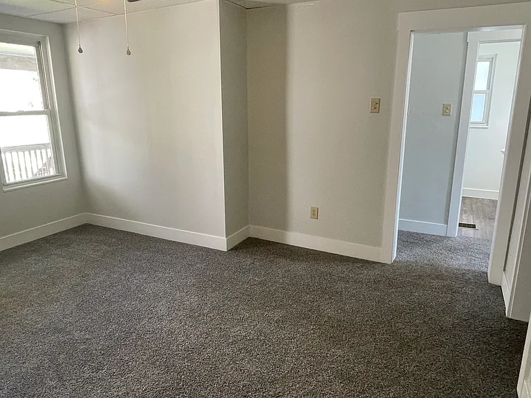424 W 7th Ave #1 — Photo 8
