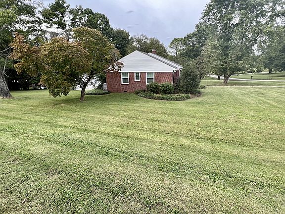 4th image of 216 Orchard Dr