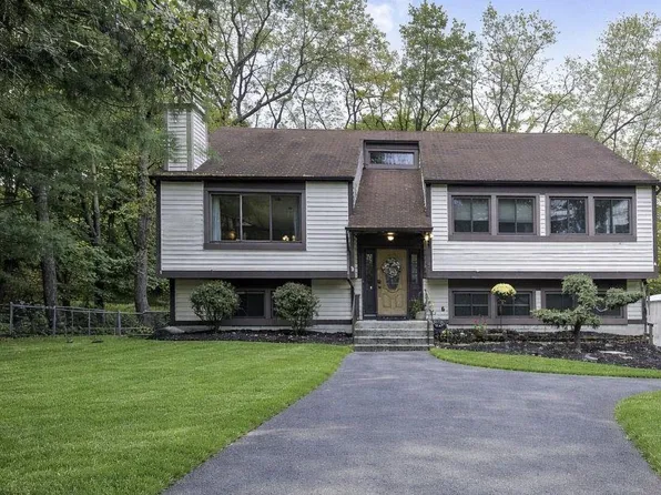 383 Route 32, Central Valley, NY 10917