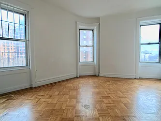 Rented by Sovereign Realty NYC