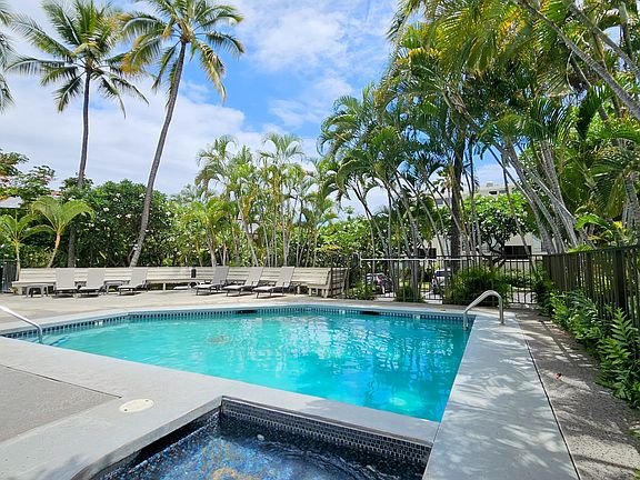 4th image of 75-5669 Kuakini Hwy #1102