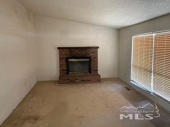 3rd image of 1094 E Greenbrae Dr
