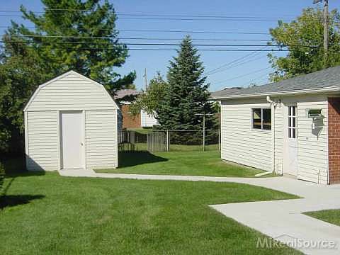 4th image of 32311 Parker Cir