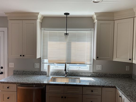 5th image of 111 Union St #7