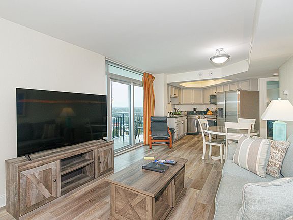 2nd image of 504 N Ocean Blvd. #1501