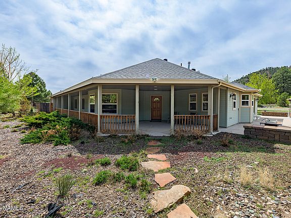 2nd image of 7010 Vista De Oro