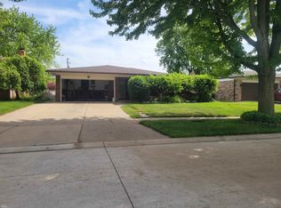 13552 Viola Dr, Sterling Heights, MI 48312