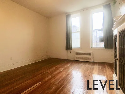 Rented by Level Group | media 85