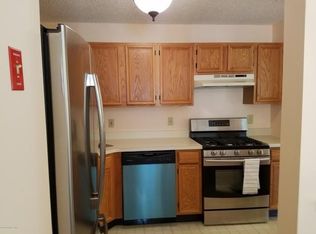 84 Des Moines Ct, Tinton Falls, NJ 07712